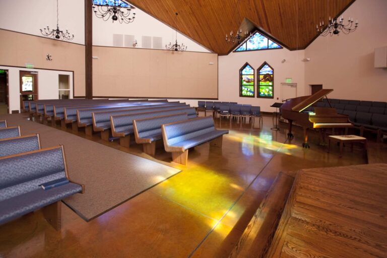 Gallup Poll: Women, Youth Led American Departure from Religion Over Past Decade
