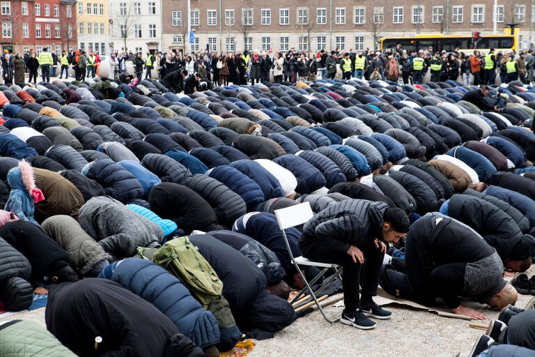 Denmark Moves to Ban Public Islamic Call to Prayer