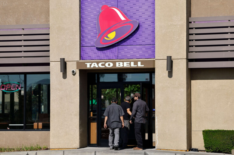 Feds Probe Possible Taco Bell Link in Nationwide Parasite Outbreak Sickening Thousands